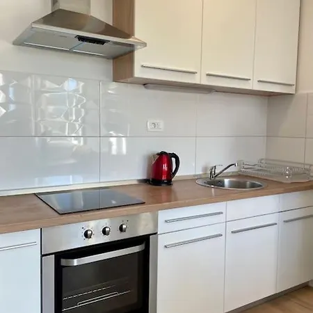 شقة Suncani Stan U Gradu *