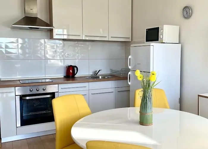 Suncani Stan U Gradu 公寓 希贝尼克