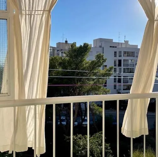 Suncani Stan U Gradu 公寓 *